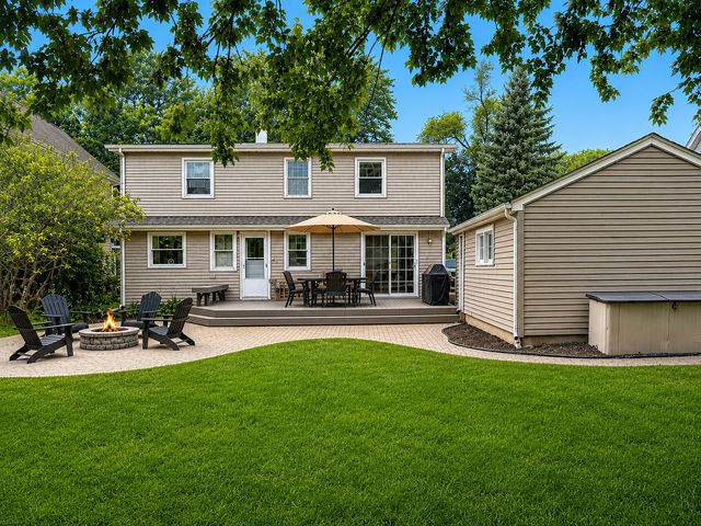 739 S Cook Street, Barrington, IL 60010