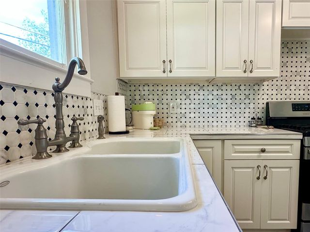 1501 S Church ST A, Georgetown, TX 78626