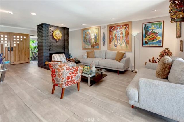 23982 Hillhurst, Laguna Niguel, CA 92677