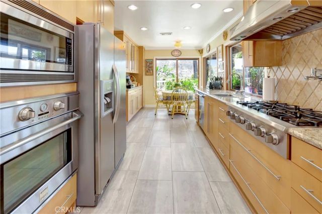 23982 Hillhurst, Laguna Niguel, CA 92677