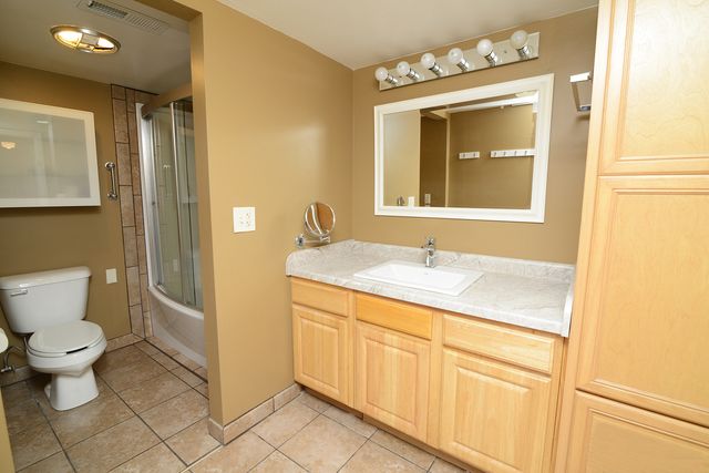 523 Timber Ridge Drive 204, Carol Stream, IL 60188