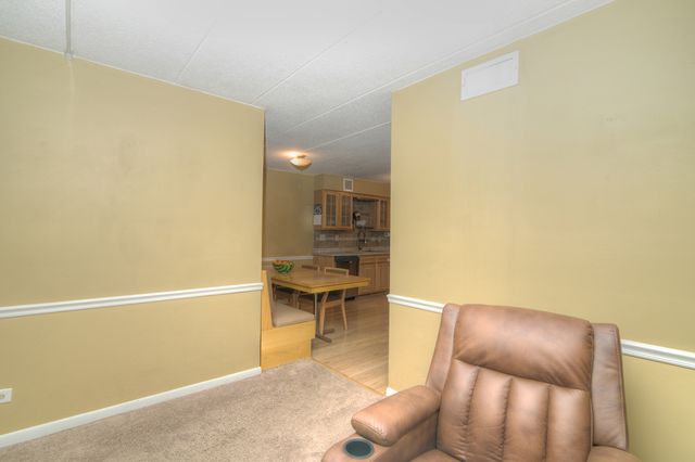 523 Timber Ridge Drive 204, Carol Stream, IL 60188