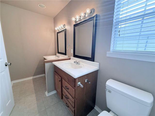 29 Cheryl Circle, Bentonville, AR 72712