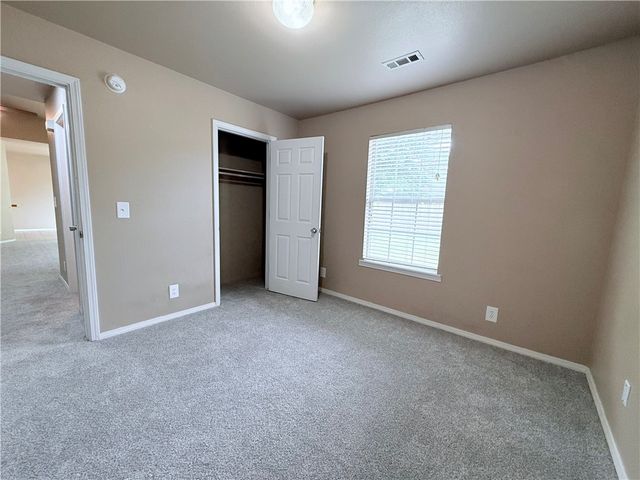 29 Cheryl Circle, Bentonville, AR 72712