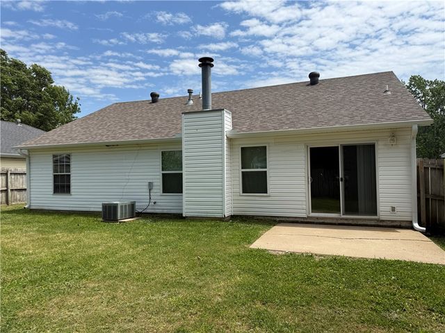 29 Cheryl Circle, Bentonville, AR 72712