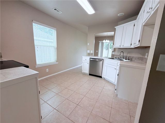 29 Cheryl Circle, Bentonville, AR 72712