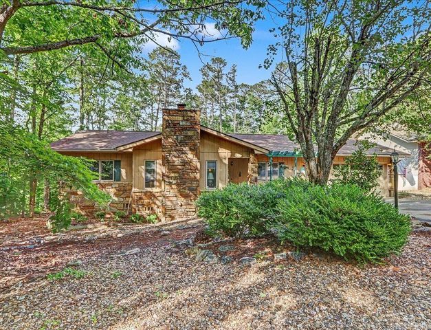1 Lerida Lane, Hot Springs Village, AR 71909