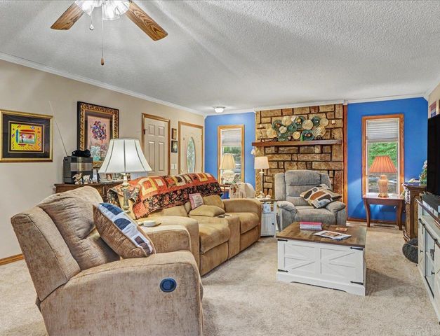 1 Lerida Lane, Hot Springs Village, AR 71909