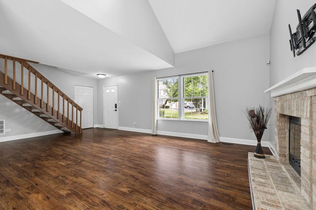 97 Cammeron Court, Aurora, IL 60504