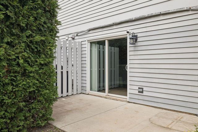 97 Cammeron Court, Aurora, IL 60504