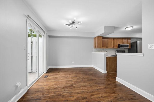97 Cammeron Court, Aurora, IL 60504