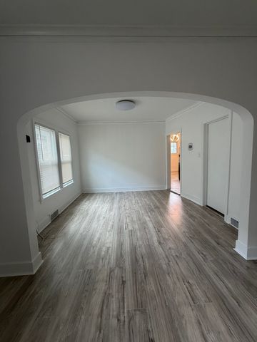 1033 Lathrop Avenue 1, Forest Park, IL 60130
