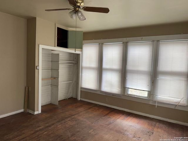 1902 22nd, Hondo, TX 78861