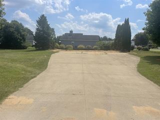 64425 Windrose Way, Lawton, MI 49065