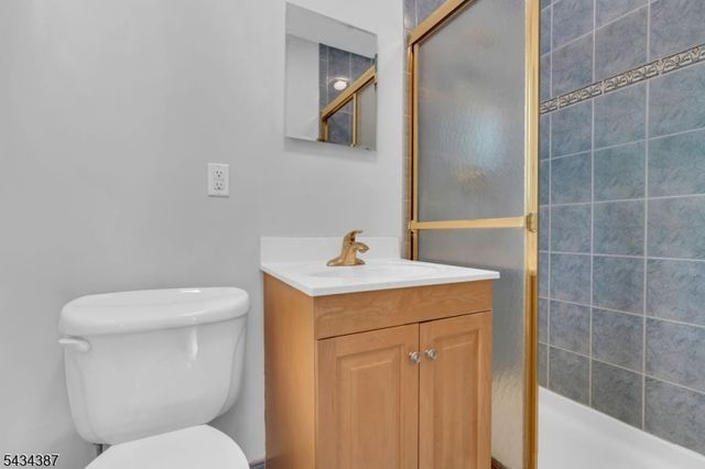 132 Rolling Ridge Rd, West Milford Twp., NJ 07480