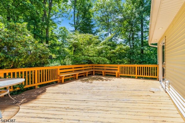 132 Rolling Ridge Rd, West Milford Twp., NJ 07480