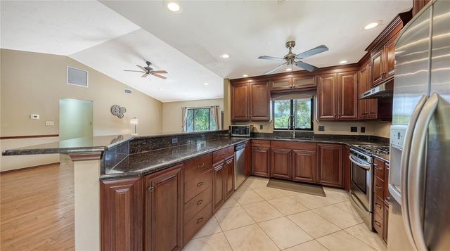 4842 NUTMEG AVENUE, Sarasota, FL 34231