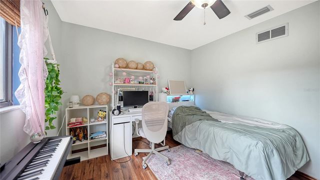 4842 NUTMEG AVENUE, Sarasota, FL 34231