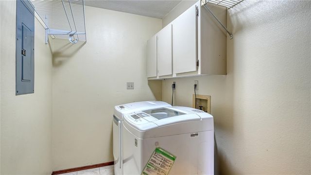 4842 NUTMEG AVENUE, Sarasota, FL 34231