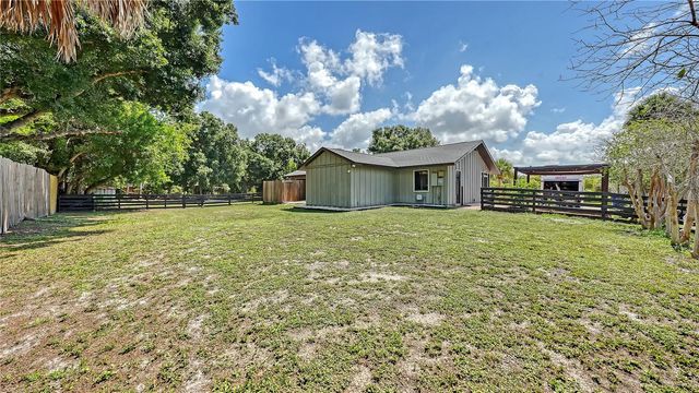4842 NUTMEG AVENUE, Sarasota, FL 34231