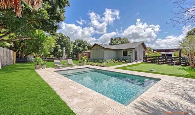 4842 NUTMEG AVENUE, Sarasota, FL 34231