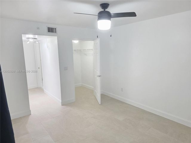 2620 S University Drive 111, Davie, FL 33328