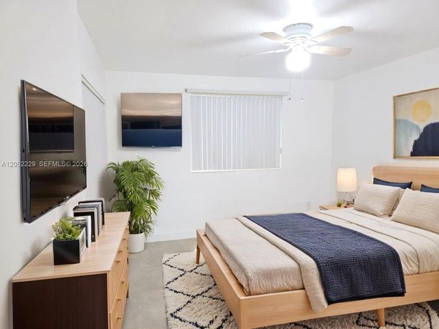 2620 S University Drive 111, Davie, FL 33328