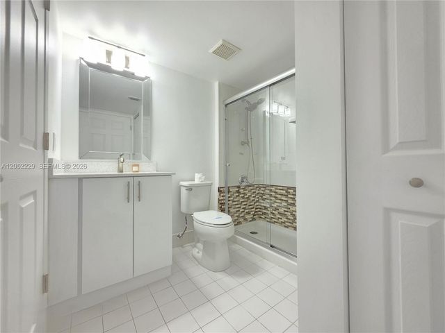 2620 S University Drive 111, Davie, FL 33328