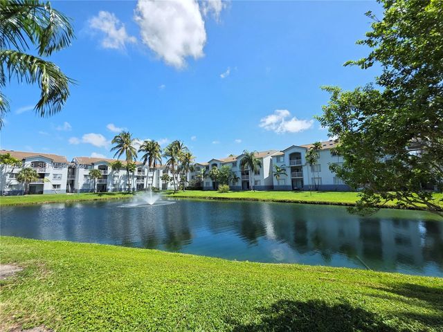 2620 S University Drive 111, Davie, FL 33328