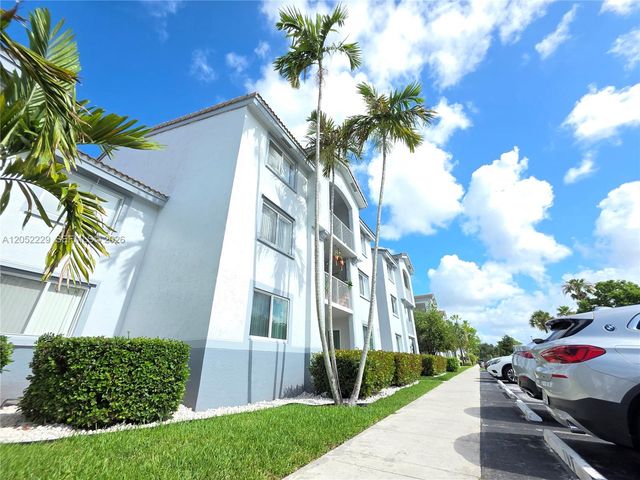 2620 S University Drive 111, Davie, FL 33328