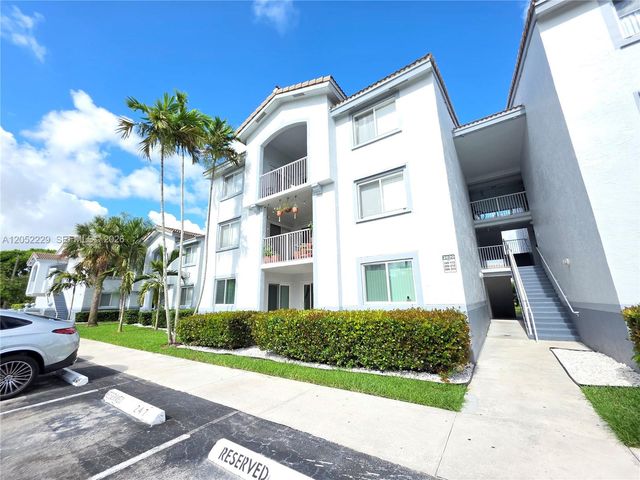 2620 S University Drive 111, Davie, FL 33328
