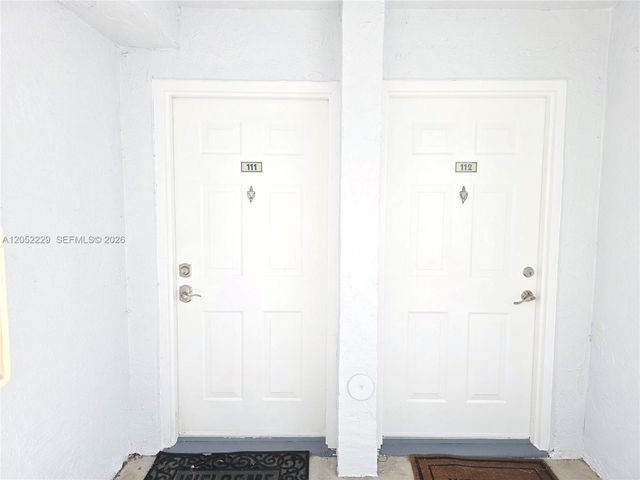 2620 S University Drive 111, Davie, FL 33328
