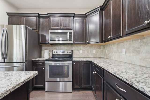 5702 Hidden Crk, Smyrna, TN 37167
