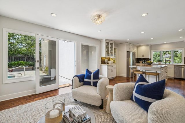 1800 Oakdell Drive, Menlo Park, CA 94025