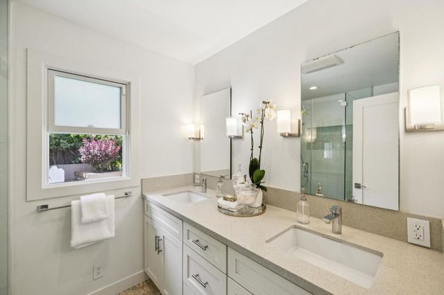 1800 Oakdell Drive, Menlo Park, CA 94025