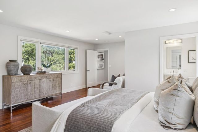 1800 Oakdell Drive, Menlo Park, CA 94025
