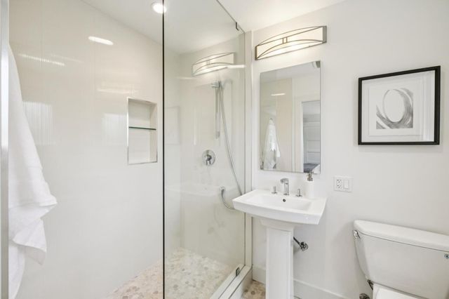 1800 Oakdell Drive, Menlo Park, CA 94025