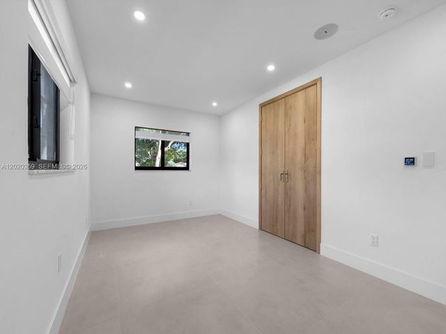 2537 NW 116th Ter, Coral Springs, FL 33065
