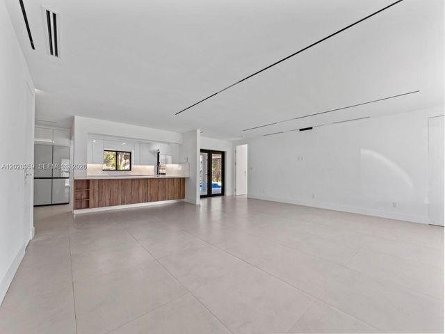 2537 NW 116th Ter, Coral Springs, FL 33065