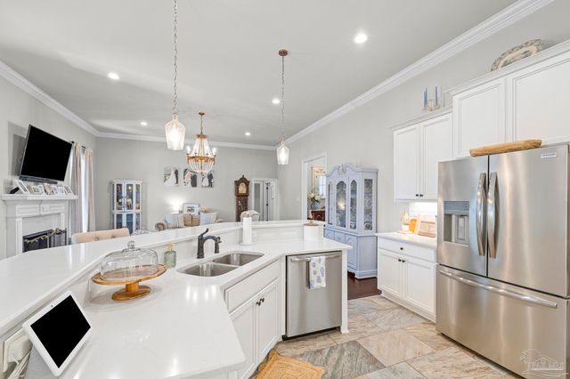 4733 Foxtail Palm Dr, Gulf Breeze, FL 32563