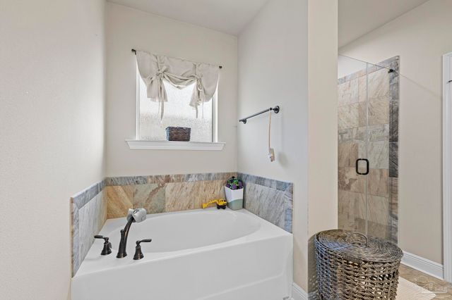 4733 Foxtail Palm Dr, Gulf Breeze, FL 32563