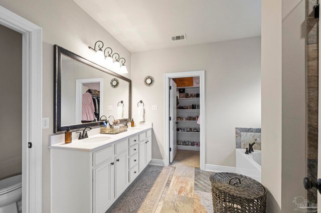 4733 Foxtail Palm Dr, Gulf Breeze, FL 32563