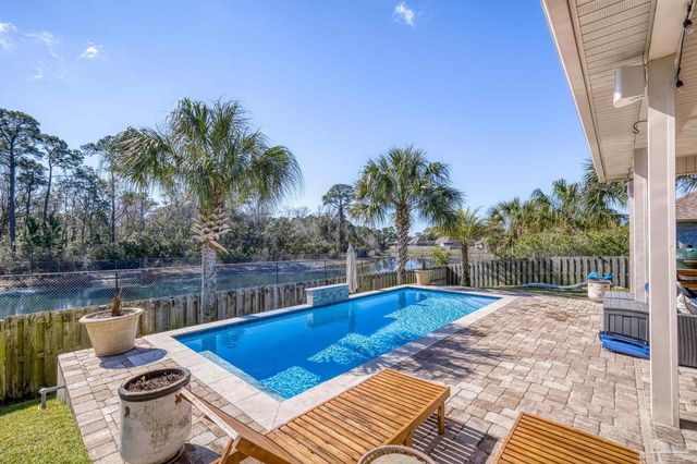 4733 Foxtail Palm Dr, Gulf Breeze, FL 32563