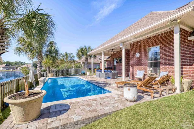 4733 Foxtail Palm Dr, Gulf Breeze, FL 32563