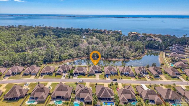 4733 Foxtail Palm Dr, Gulf Breeze, FL 32563