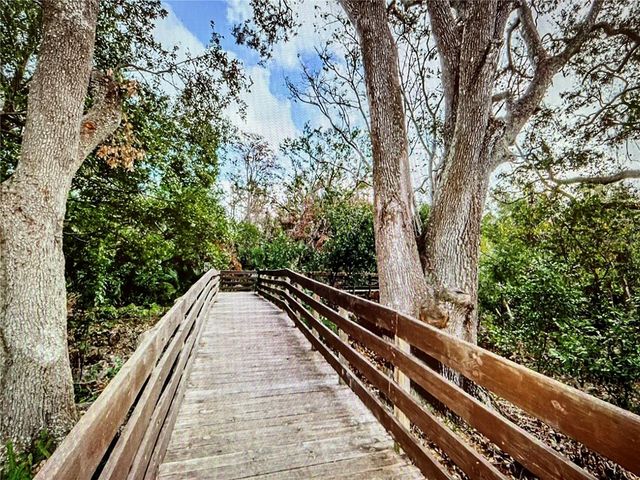 10201 TAKOMAH TRAIL, Tampa, FL 33617