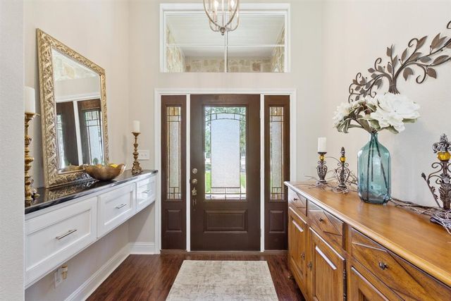 1092 Century Oaks Drive, China Spring, TX 76633