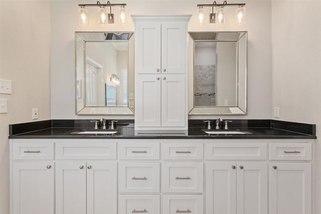 1092 Century Oaks Drive, China Spring, TX 76633