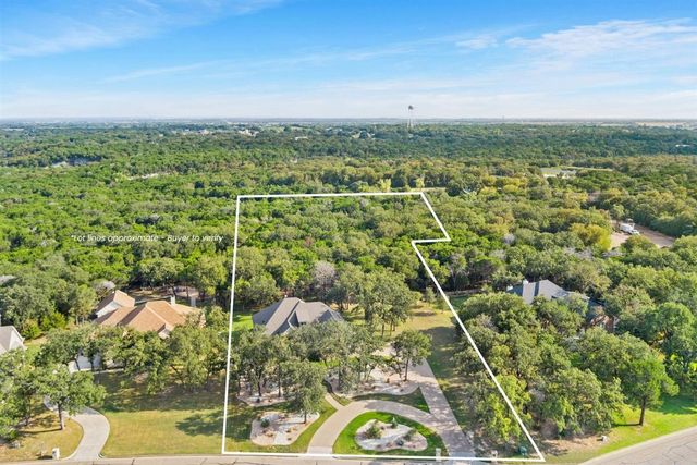 1092 Century Oaks Drive, China Spring, TX 76633