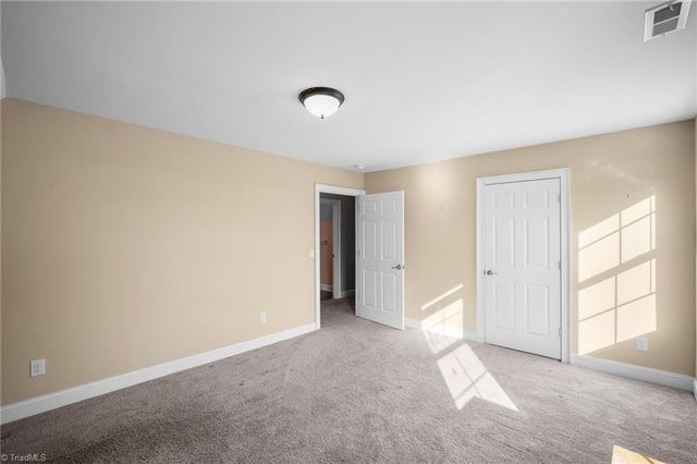 1066 Hickory Tree Road, Winston-salem, NC 27127